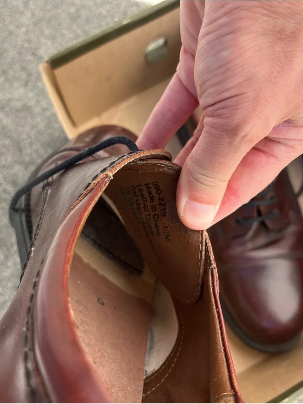 Men's Classic Cap-Toe Shoes